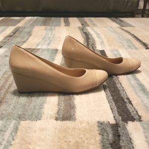 Abella True Comfort wedge shoe with snakeskin toe